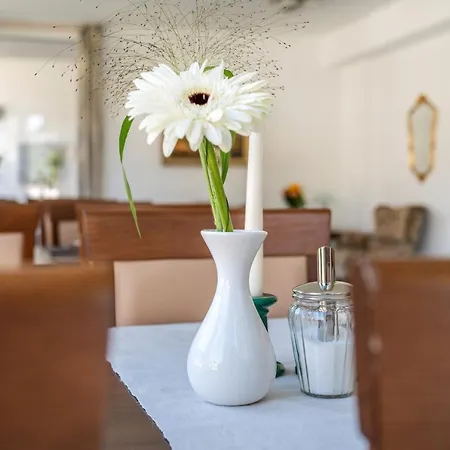 Am Kirchplatz Гостевой дом 3*