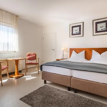 Am Kirchplatz 3* Иберлинген