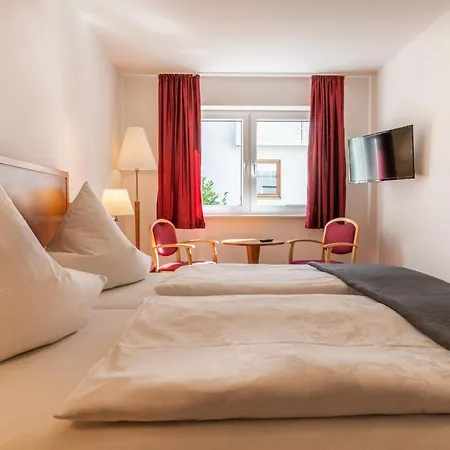 Am Kirchplatz Гостевой дом 3*