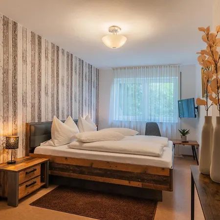 Am Kirchplatz 3* ユーバーリンゲン