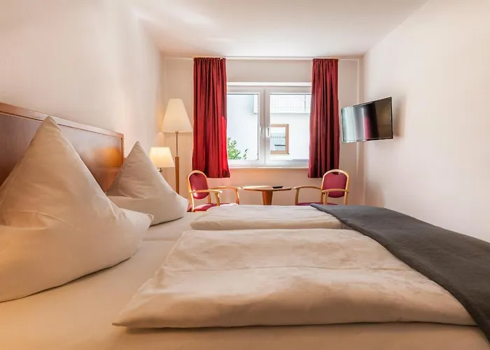 Am Kirchplatz Гостевой дом 3*